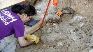 Exhumaciones de los restos de las fosas comunes del cementerio de El Carmen de Valladolid